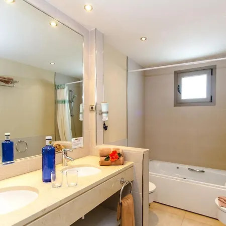 Nanda By * Corralejo